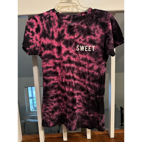 SWEET Honey Brand T-Shirt - Picture 1 of 3
